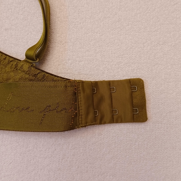 PINK Victoria's Secret Wear Everywhere Push Up Bra, 32DD - Picture 12 of 16